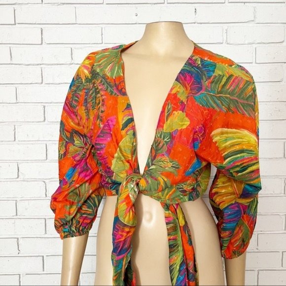 Farm Rio Women’s Red Urban Jungle V Neck Top - Size Small - Picture 5 of 13